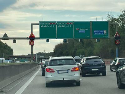 Mit zwei Initiativen aus ihrem Im¬pulsprogramm «Wirtschaftsstandort Baselland: Zurück in die Erfolgsspur» treibt die Wirtschaftskammer Lösungen voran.